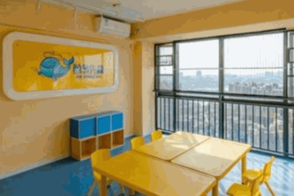 鲸鱼先森儿童美术中心